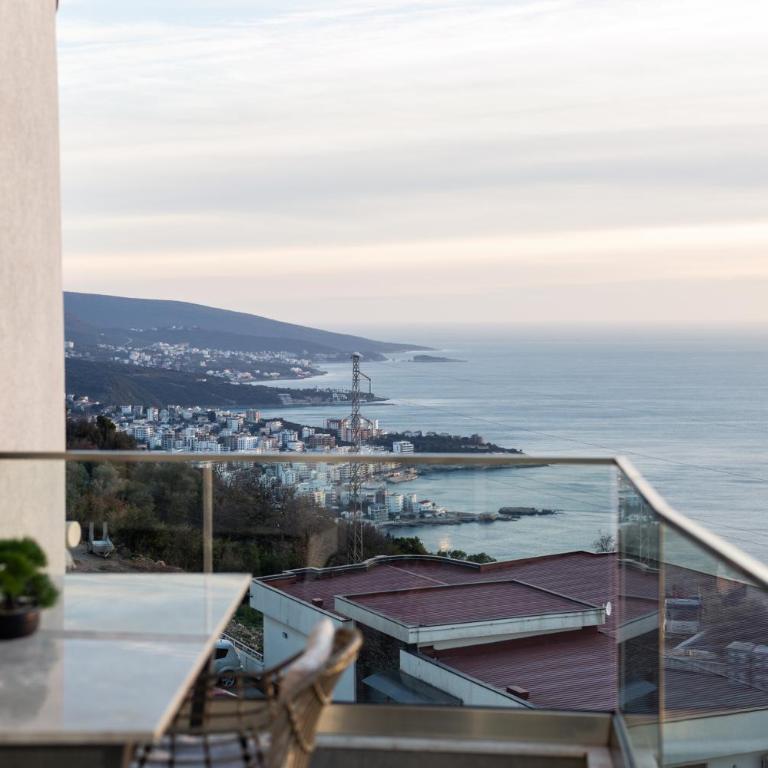 Seaview Residence - One-Bedroom Apartment - 1
