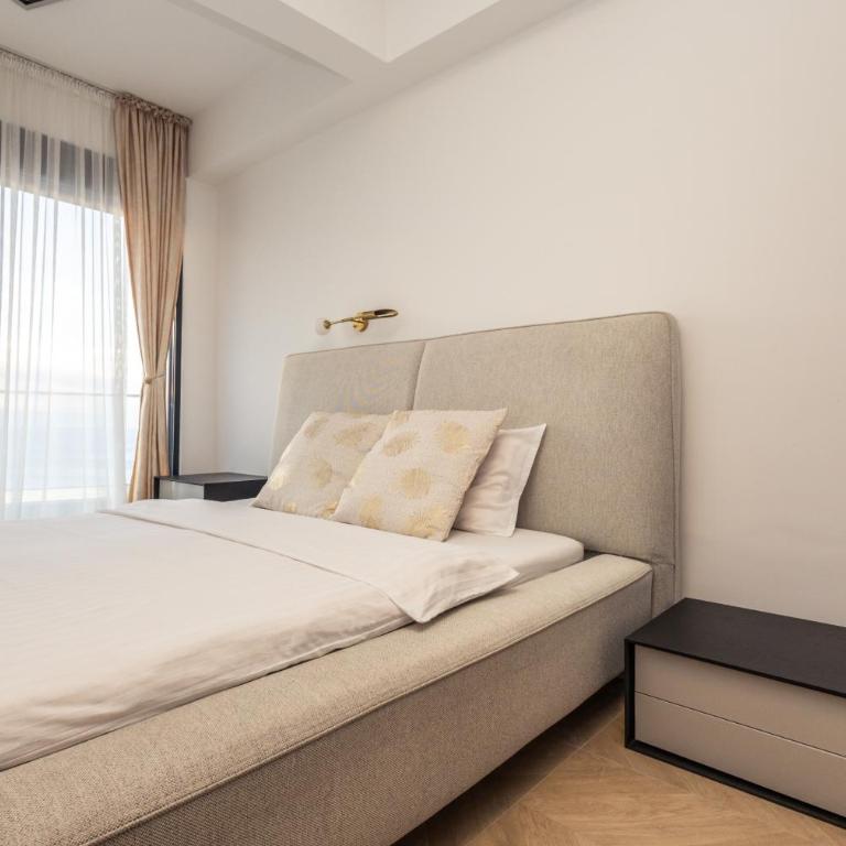 Seaview Residence - One-Bedroom Apartment - 24
