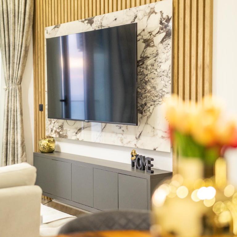Seaview Residence - One-Bedroom Apartment - 35