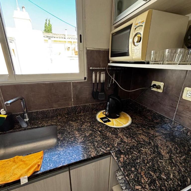 El Colonial departamento céntrico - Two-Bedroom Apartment - 3