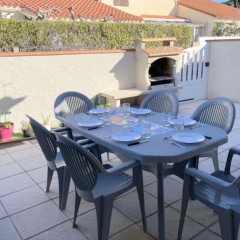 Charmante maison climatisée avec terrasse, parking privé à 600m de la plage, pour 6 personnes - FR-1-529-46 - Ferienhaus - 1