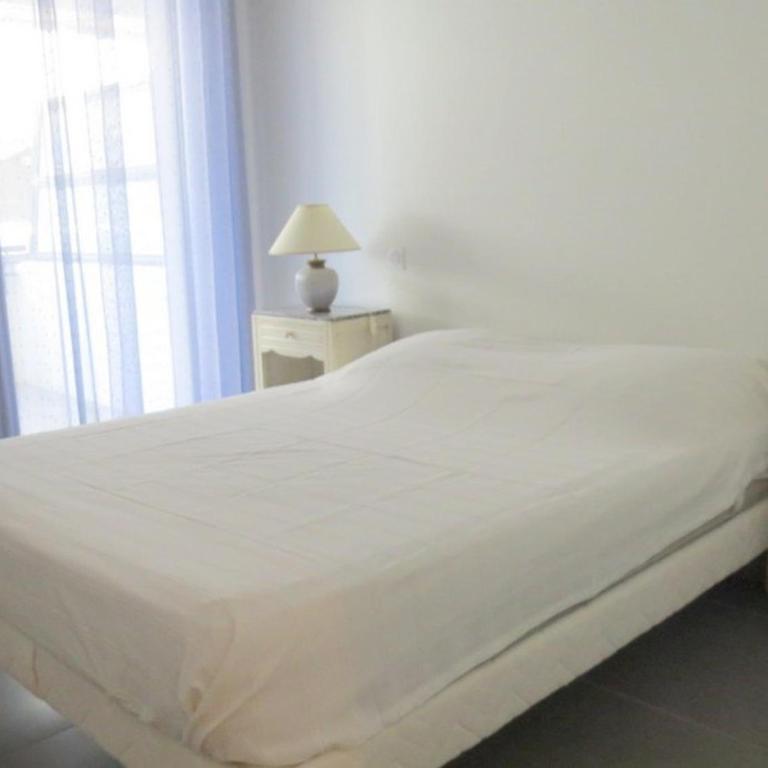 Appartement T3 climatisé avec piscine proche plage, terrasse et parking, pour 4 personnes au Barcarès - FR-1-529-68 - Apartment - 6