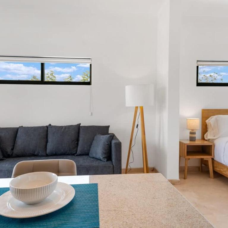 Pineda Studio 201 with Parking & Daily Cleaning - Estudio - 9
