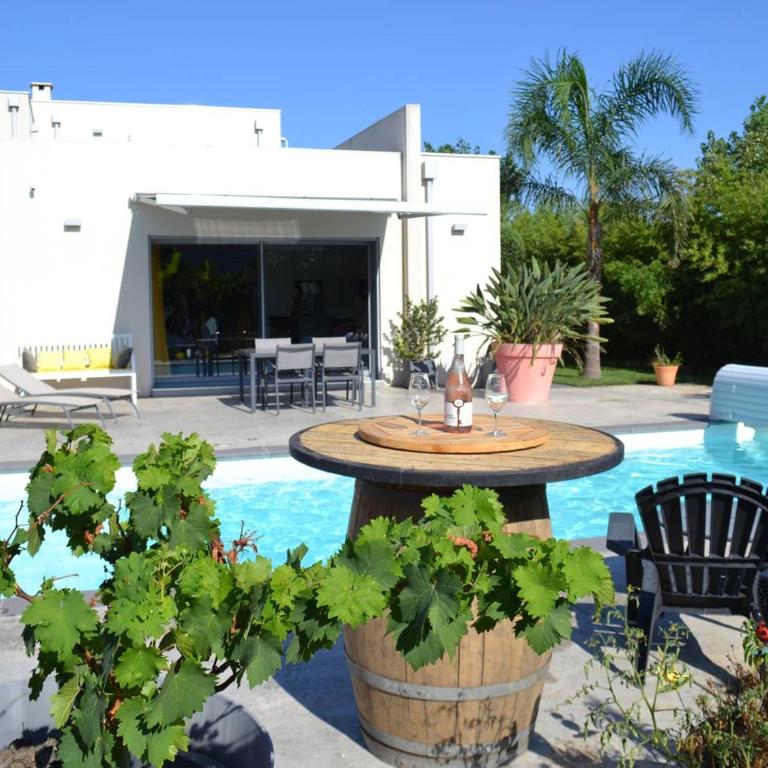 Villa Contemporaine avec Piscine Privée et Climatisation à 15min Plages - FR-1-529-251 - Villa - 18