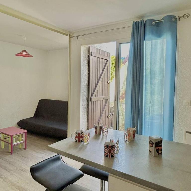 Appartement T2 avec Terrasse, Climatisation et Parking à 300m de la Plage au Barcarès - FR-1-529-258 - Appartamento - 5