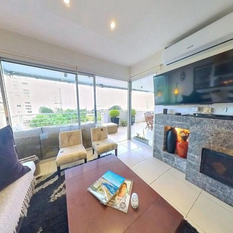 Espectacular apartamento en Parada 19 Playa Mansa 3 Dormitorios - Apartamento de 3 dormitorios y vistas al mar - 15