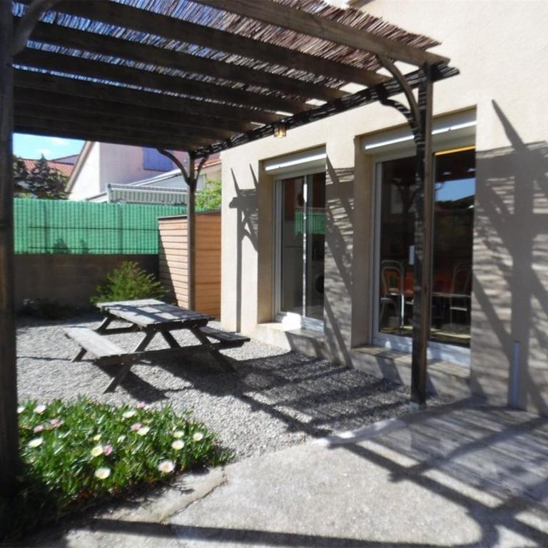 Charmant deux-pièces avec terrasse près de la plage, parking sécurisé - FR-1-696-108 - Apartment - 1