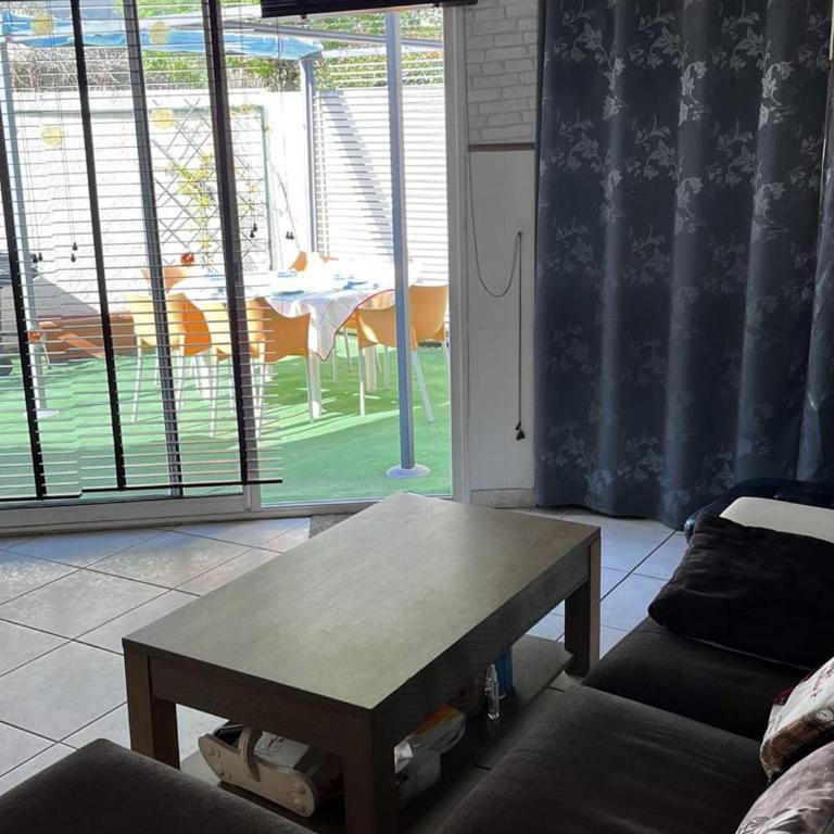 Maison moderne avec cour privée et parking sécurisé - FR-1-696-83 - Ferienhaus - 13