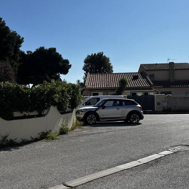 Maison moderne avec cour privée et parking sécurisé - FR-1-696-83 - Ferienhaus - 27