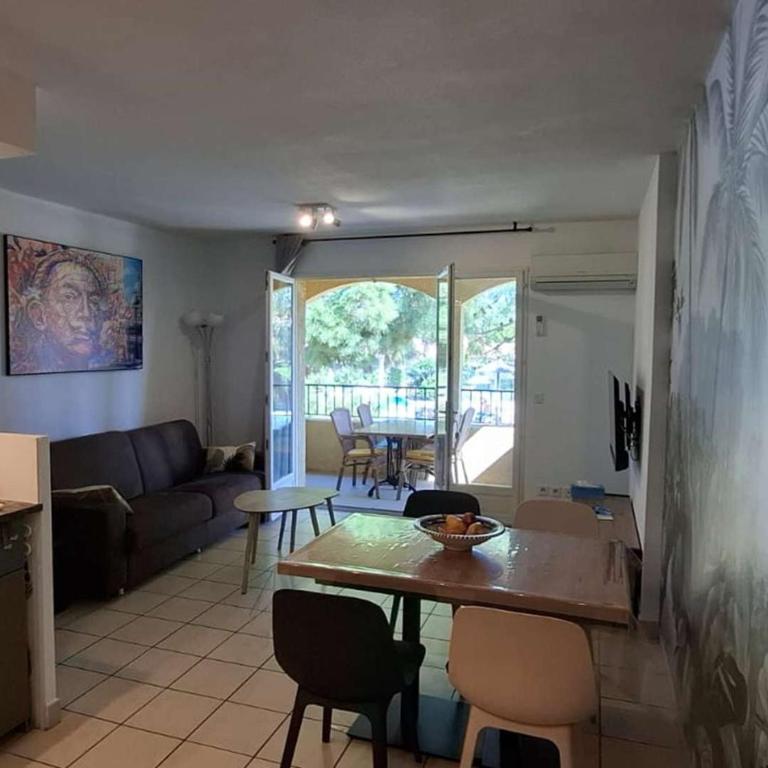 Duplex T3 climatisé avec WiFi et parking à Canet-en-Roussillon - FR-1-696-85 - Appartamento - 11