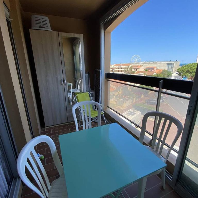 Studio Cabine 4 Pers. à Canet-Plage avec Parking, Proche Plage et Commerces - FR-1-696-116 - Estudio - 18