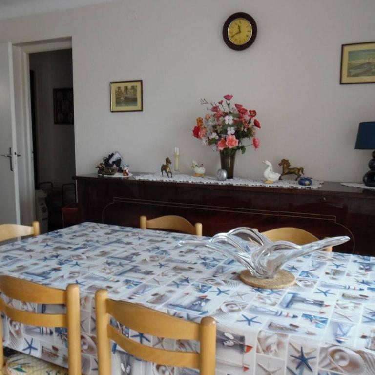 Spacieux T2 4 pers. avec parking proche plage à Canet-Plage - FR-1-696-120 - Appartement - 4