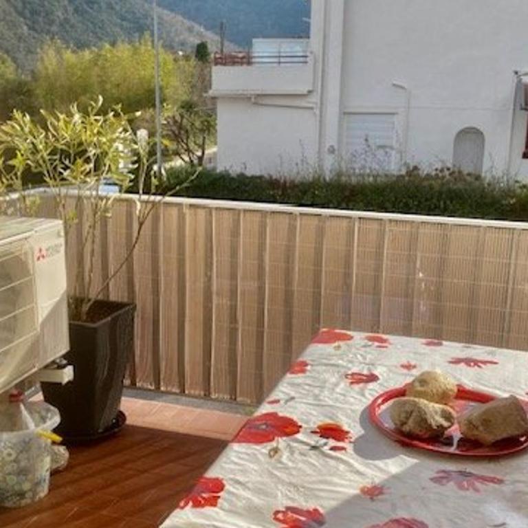 F2 avec Balcon & Parking, Clim Réversible, WiFi, 2 pers - FR-1-703-223 - Appartement - 2