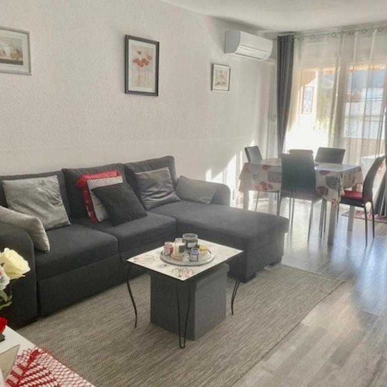 F2 avec Balcon & Parking, Clim Réversible, WiFi, 2 pers - FR-1-703-223 - Appartement - 6