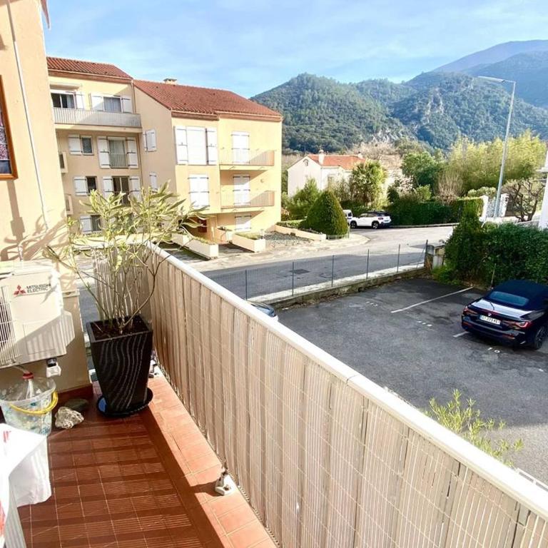 F2 avec Balcon & Parking, Clim Réversible, WiFi, 2 pers - FR-1-703-223 - Appartement - 11