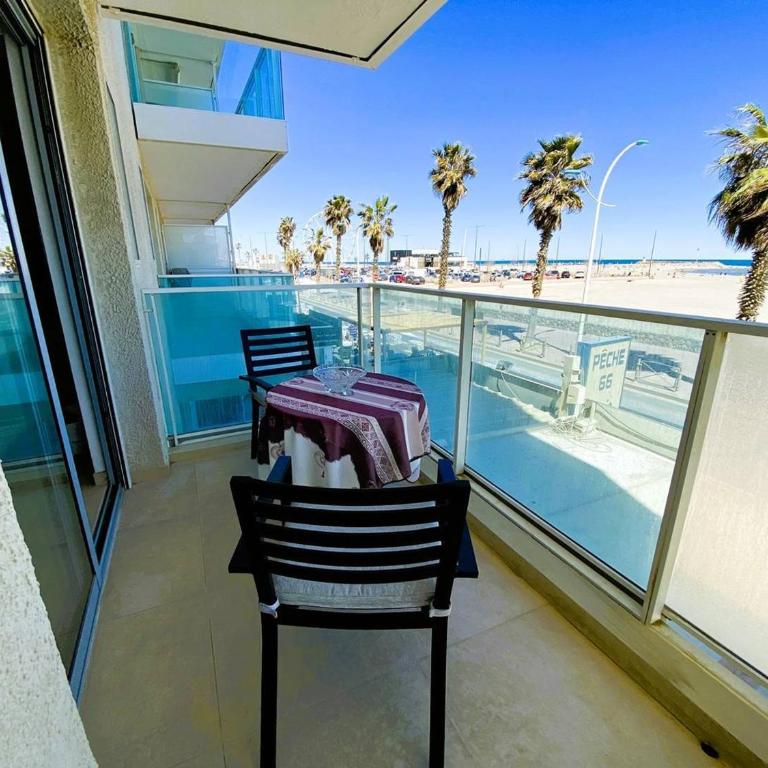 T3 bord de mer rénové, loggia, parking privé - FR-1-696-129 - Appartement - 5