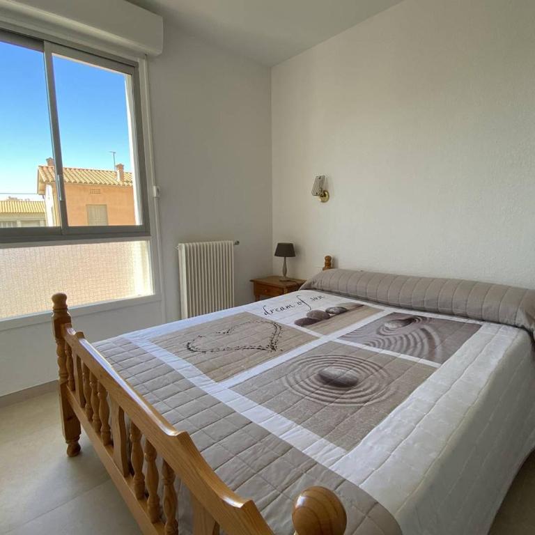 T3 bord de mer rénové, loggia, parking privé - FR-1-696-129 - Appartement - 7