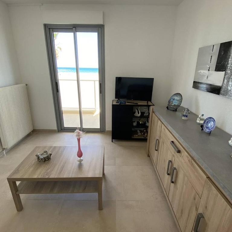 T3 bord de mer rénové, loggia, parking privé - FR-1-696-129 - Appartement - 11