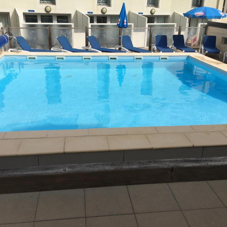 Studio 2 personnes avec Wi-Fi, résidence avec piscine - FR-1-197-640 - Studio - 2