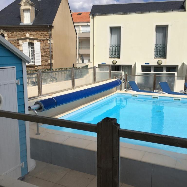 Studio 2 personnes avec Wi-Fi, résidence avec piscine - FR-1-197-640 - Studio - 18