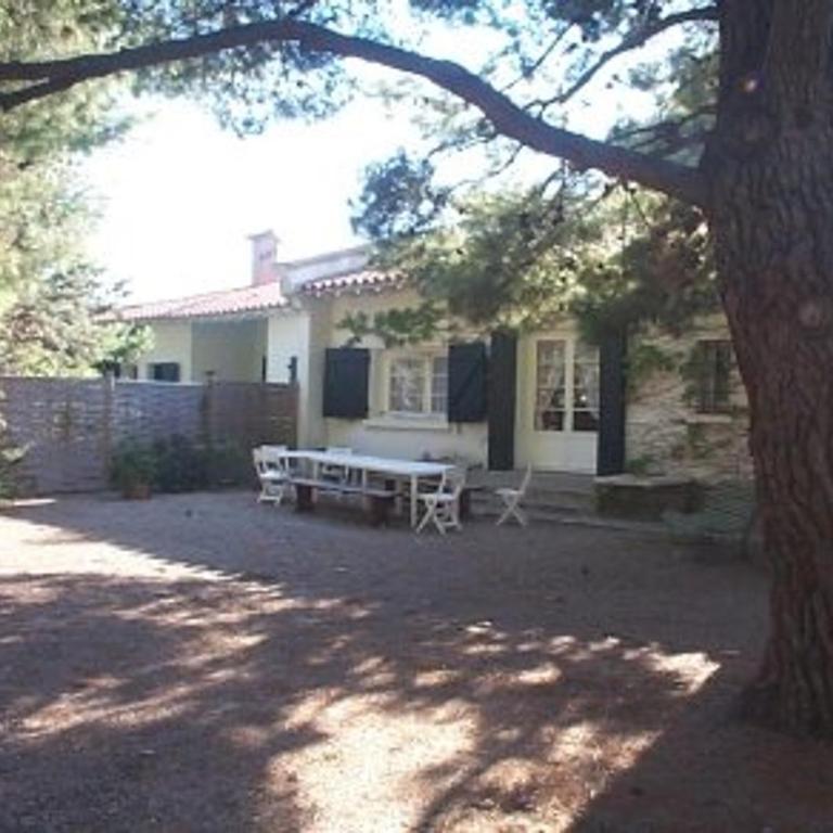 Maison familiale avec jardin et parking, proche plage et commerces - FR-1-837-83 - Vacation Home - 9