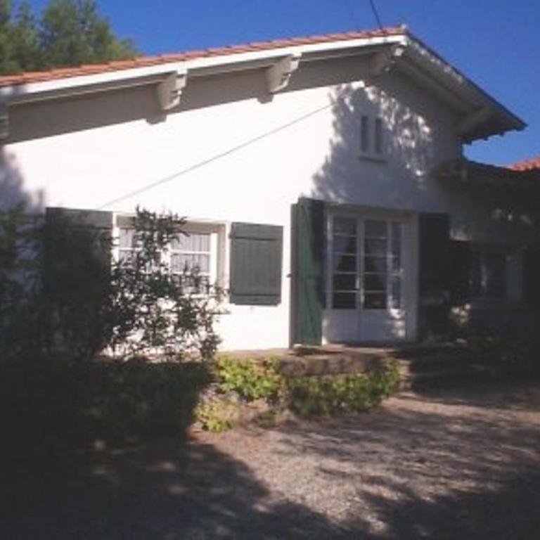 Maison familiale avec jardin et parking, proche plage et commerces - FR-1-837-83 - Vacation Home - 10