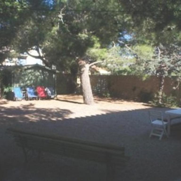 Maison familiale avec jardin et parking, proche plage et commerces - FR-1-837-83 - Vacation Home - 11