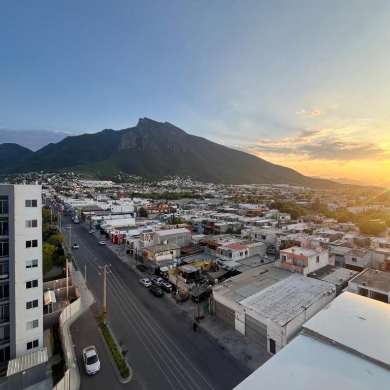 New furnished apartment near BBVA Stadium - Three-Bedroom Apartment - 54