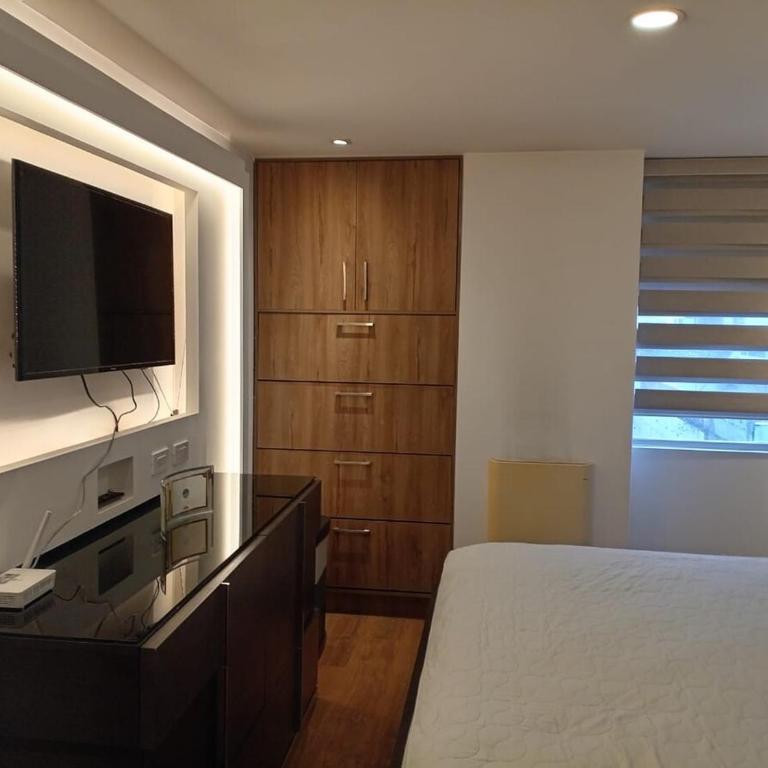Apartamento de Lujo con Ubicación Privilegiada - Three-Bedroom Apartment - 6