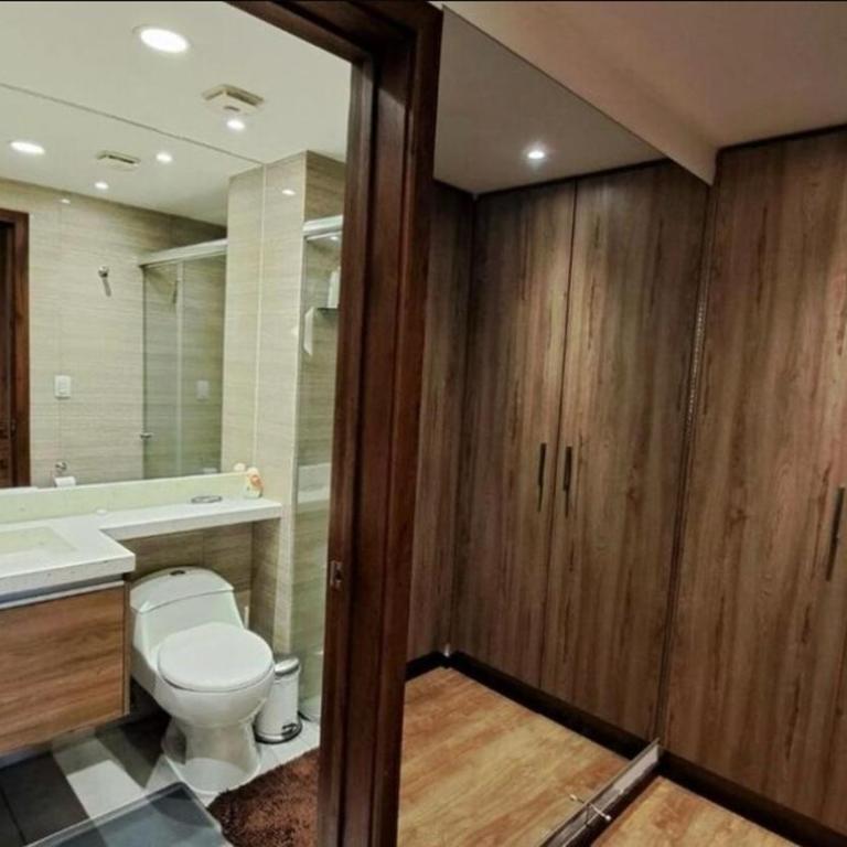 Apartamento de Lujo con Ubicación Privilegiada - Three-Bedroom Apartment - 12