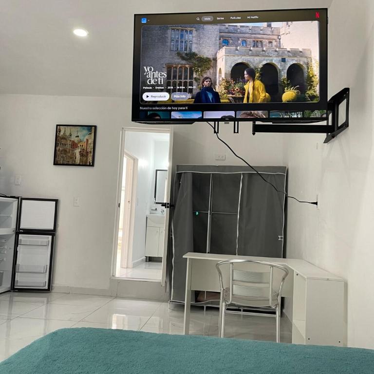 Consulado Santa Catarina a 2 min - One-Bedroom Apartment - 13