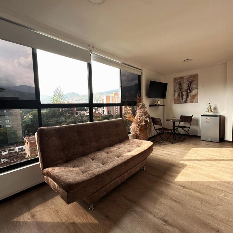 Moderno Apartamento cerca al Estadio, Laureles - One-Bedroom Apartment - 1