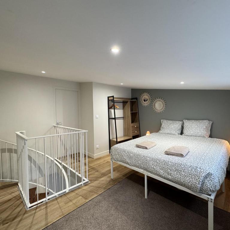 Le Douplex - Place de la Republique - 4 pers - One-Bedroom Apartment - 2