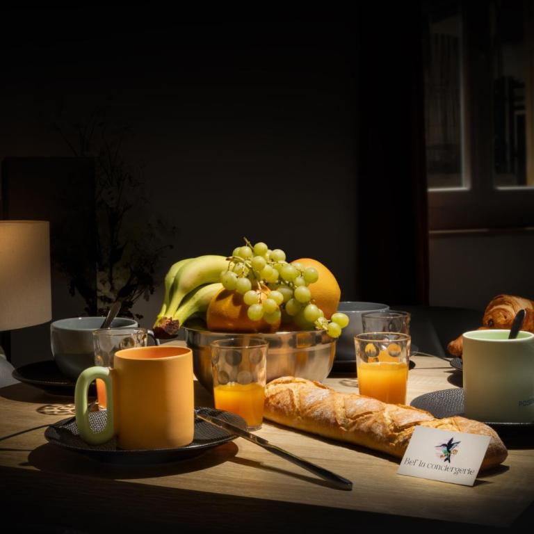 Kavi-T3 Cozy - Medieval City 4 min - Air-Conditioning-Parking - Two-Bedroom Apartment with Terrace - 25