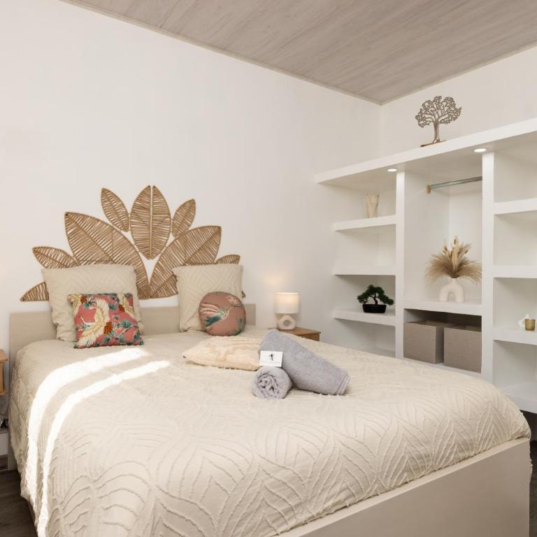 Kavi-T3 Cozy - Medieval City 4 min - Air-Conditioning-Parking - Two-Bedroom Apartment with Terrace - 4