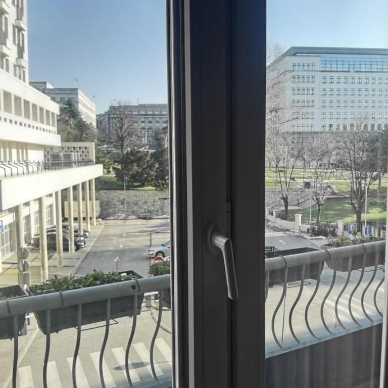 Nice Two Bedroom Apartment with FREE Parking - Two-Bedroom Apartment - 9