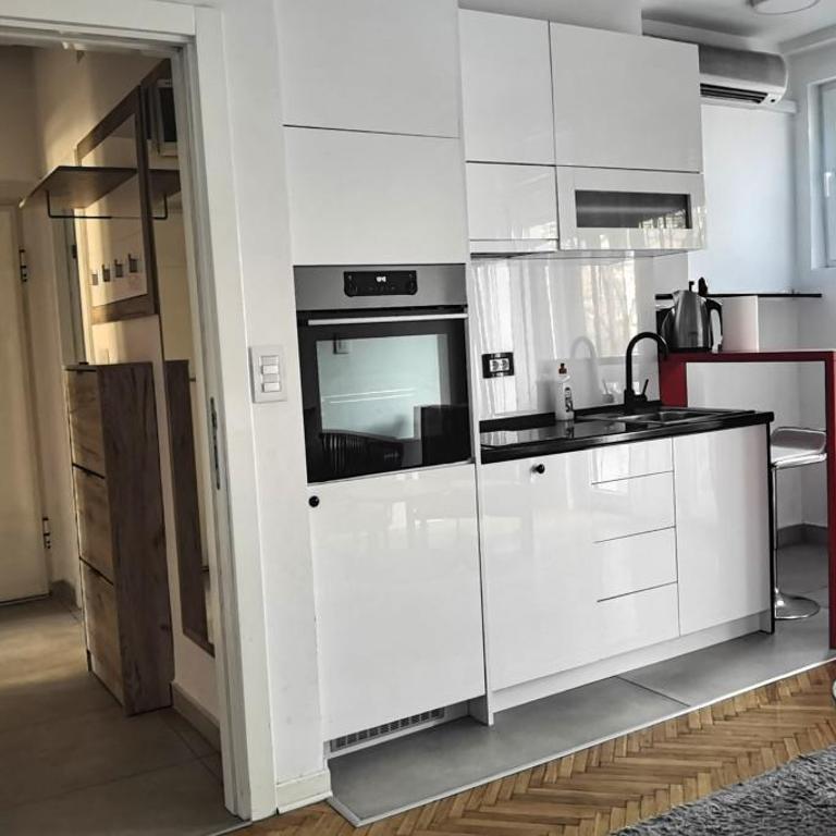 Nice Two Bedroom Apartment with FREE Parking - Two-Bedroom Apartment - 13