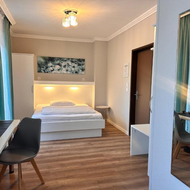 Hotel Villa Solln - free parking - Economy Doppelzimmer - 3