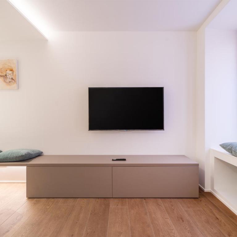 Casa Smeraldo - Elegant Living in Riva Old Town - Appartamento con 2 Camere da Letto - 3
