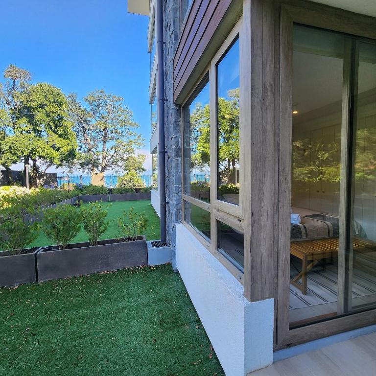 Modern Building Facing the Lake - Two-Bedroom Apartment with Balcony - 26