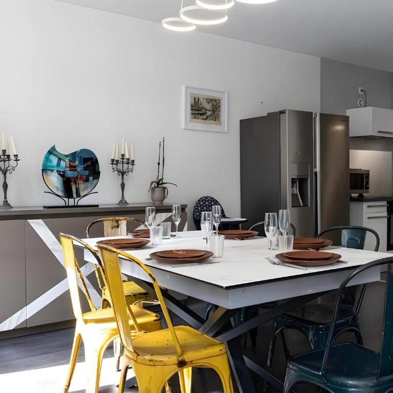 Spacieux duplex design - Reims centre - Appartamento con 3 Camere da Letto - 10