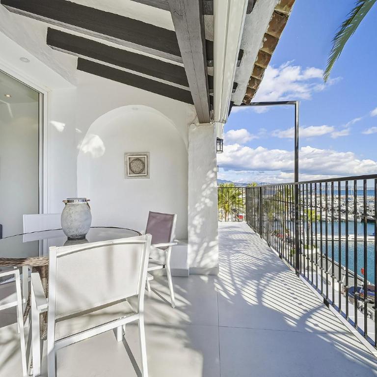 Front Line Penthouse Puerto Banus With Sea Views - Apartamento con vistas al mar - 14