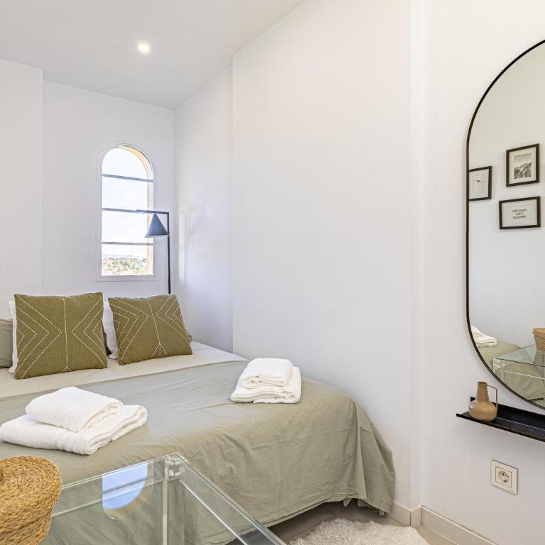 Panoramic La Concha Views, Stylish 3BR, 5 min to Banús - Apartamento de 3 dormitorios - 11
