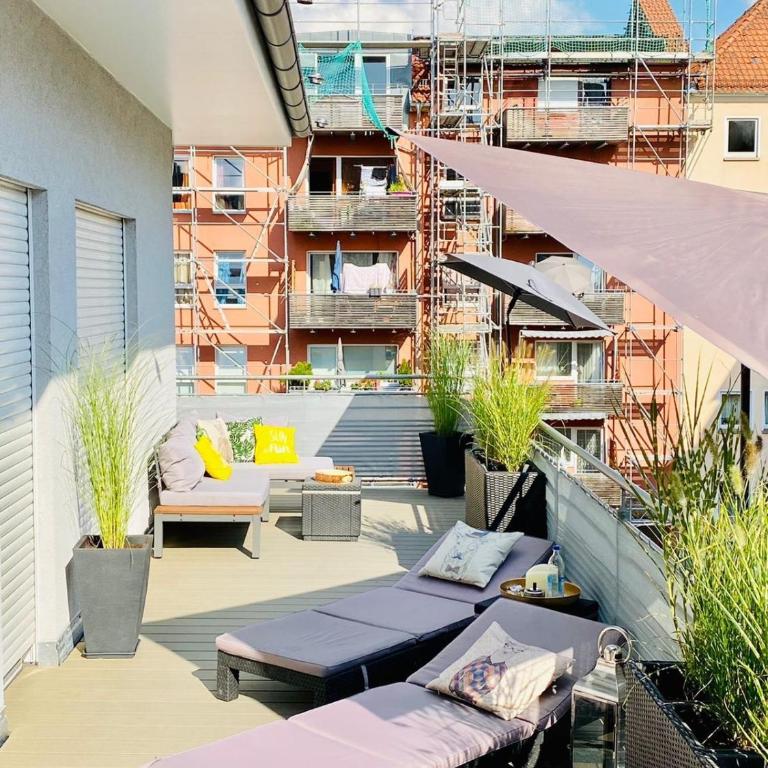 Penthouse mit XL Terrasse inklusive Stellplatz in Top Lage - Two-Bedroom Apartment with Terrace - 19