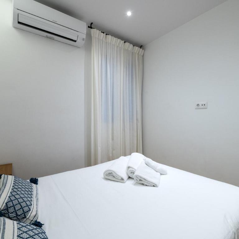Chamberi I calle Monteleón 2BR 2BH - Two-Bedroom Apartment - 30