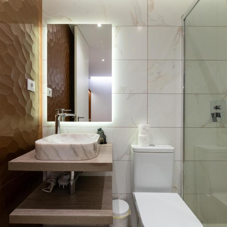 Chamberi I calle Monteleón 2BR 2BH - Two-Bedroom Apartment - 37