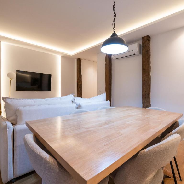 Chamberi I calle Monteleón 2BR 2BH - Two-Bedroom Apartment - 3