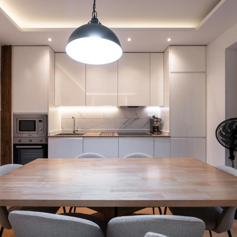 Chamberi I calle Monteleón 2BR 2BH - Two-Bedroom Apartment - 16