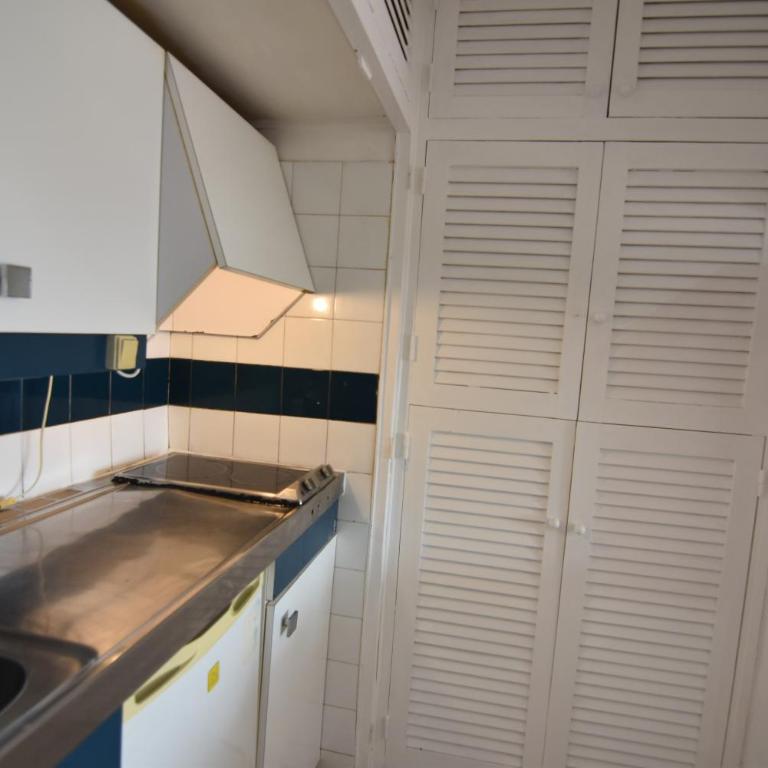 RNET - 600 Isla De Roses 7-19 - One-Bedroom Apartment - 6