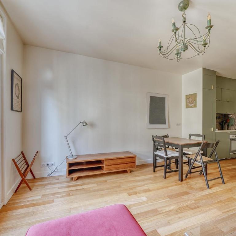 T2 en pleins centre du prisé quartier pittoresque de Montmartre - Appartement - 6